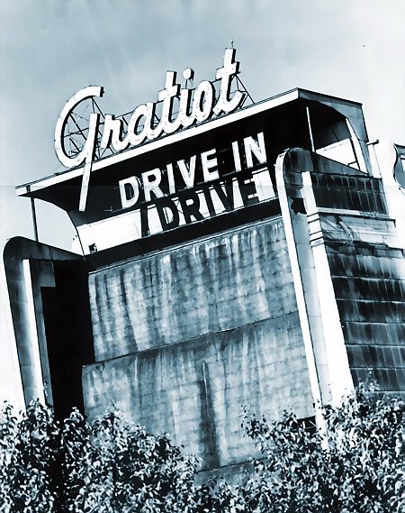 Gratiot Drive-In Theatre - SCREEN TOWER CLOSED